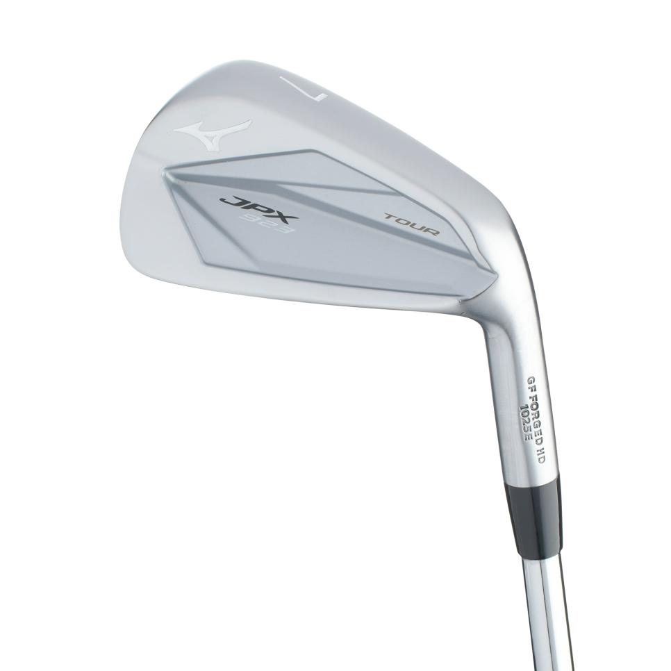 /content/dam/images/golfdigest/fullset/hotlist-2024/players-irons/Mizuno JPX923 Tour_PI_HERO.jpg